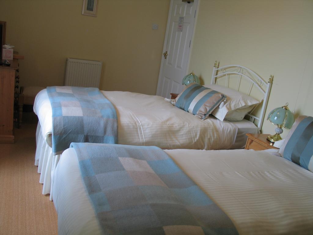 Trewithian Farm B&B Τρούρο Δωμάτιο φωτογραφία